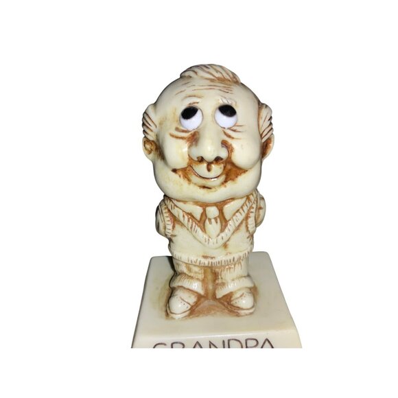 R&W Berries Grandpa Figurine 1973-75 Made In USA Collectible Statue - Picture 11 of 11